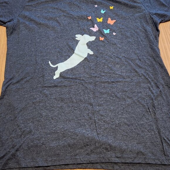 Dog Chasing Butterflies Shirt XL EUC - Picture 2 of 5